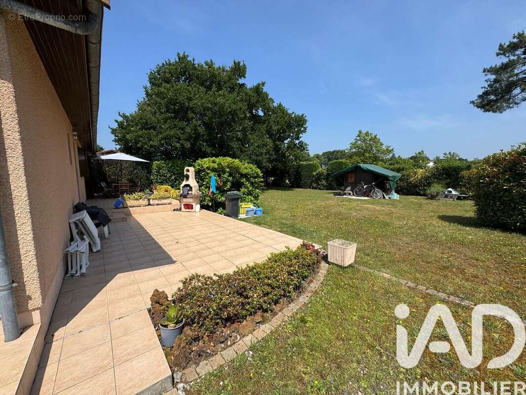 Photo 8 - Maison à MARTIGNAS-SUR-JALLE