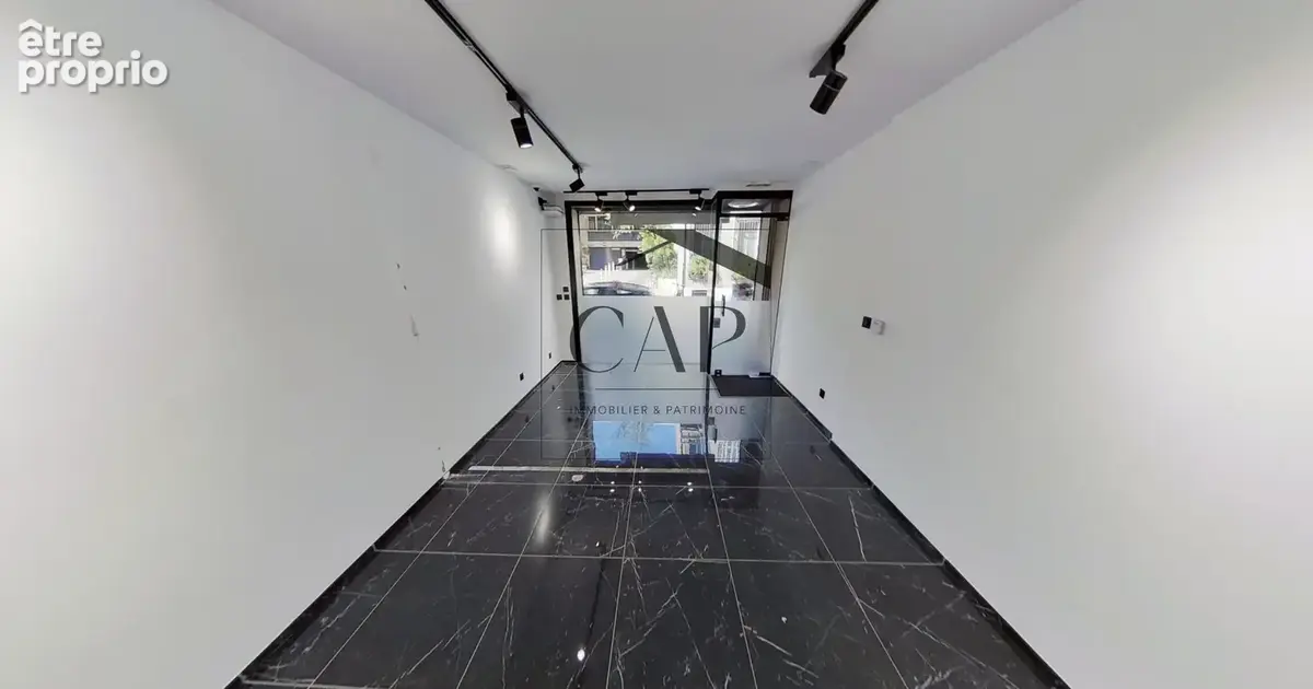 Local commercial en pied d'immeuble   147 Rue Paradis, 13006 Marseille - photo 2