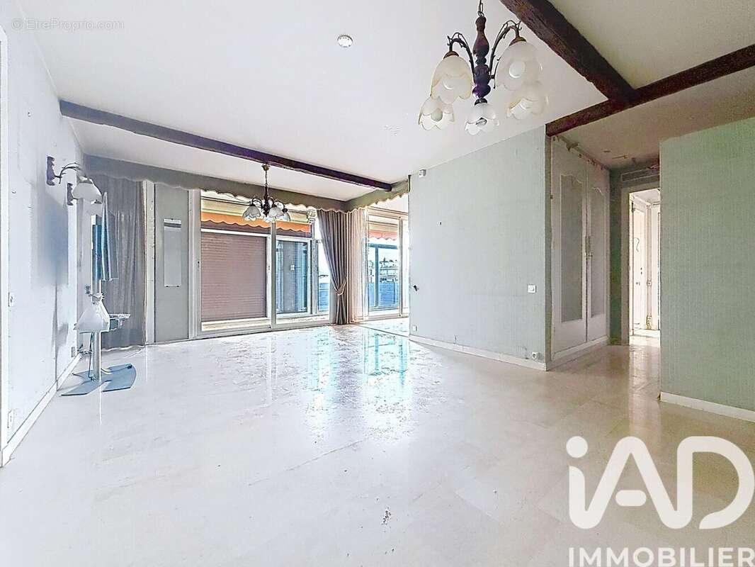 Photo 2 - Appartement à ROQUEBRUNE-CAP-MARTIN