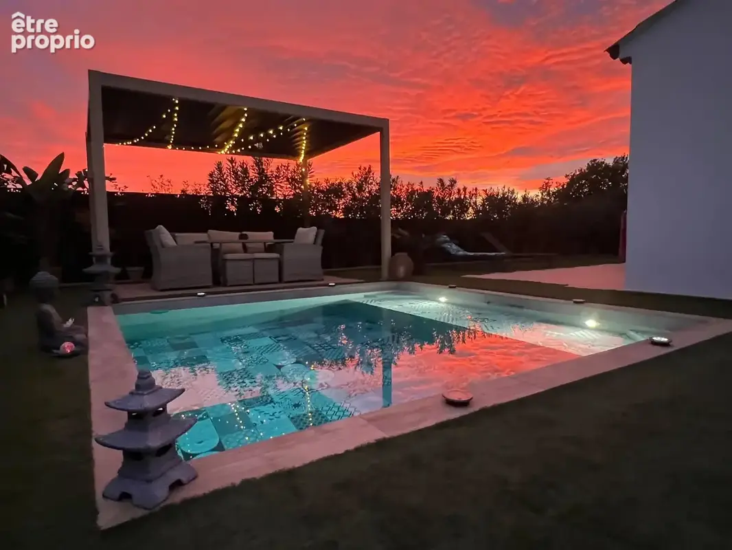 VILLENEUVE-LOUBET - Villa récente 4 Chambres – 120 M² – Piscine – Proche village - photo 9