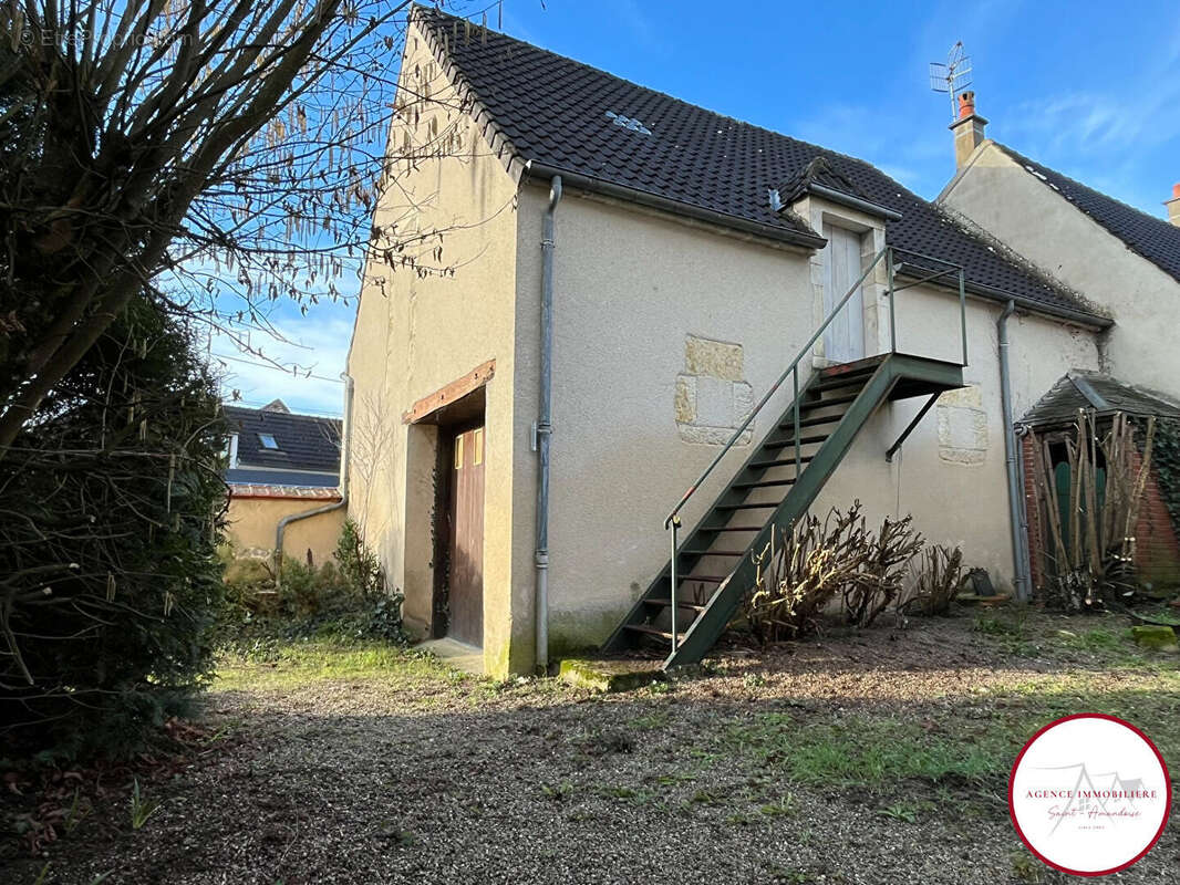 Maison à SAINT-AMAND-MONTROND