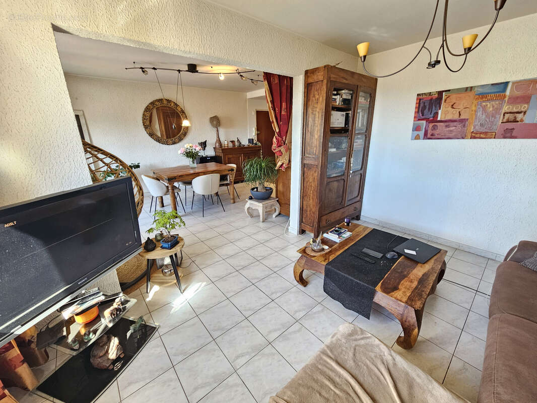 Appartement à HYERES