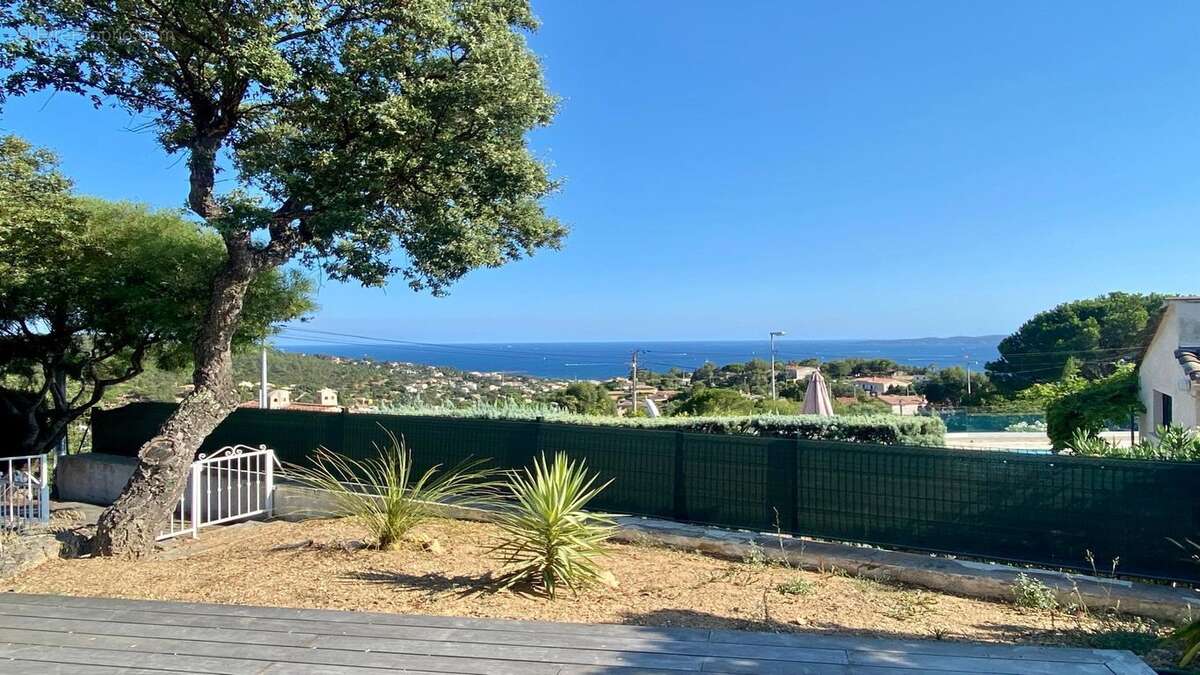 Maison à LES ISSAMBRES