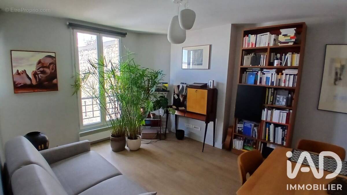 Photo 1 - Appartement à PARIS-16E