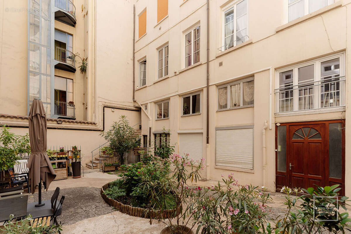 Lyon 1, pentes croix rousse, 58m², lumineux & calme - photo 7
