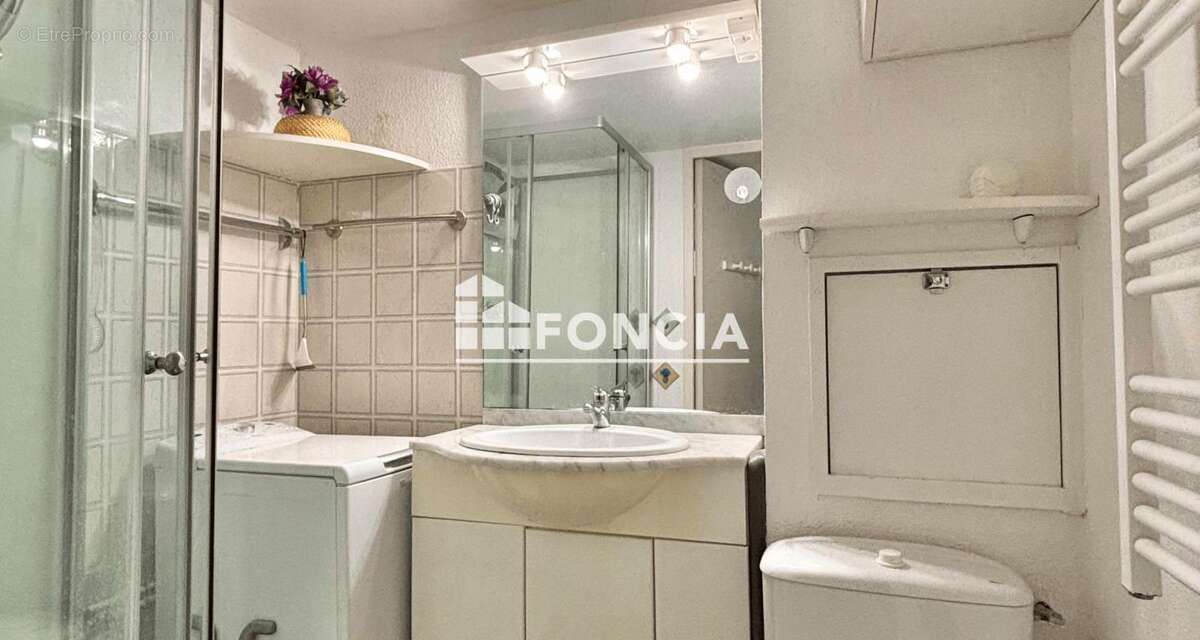 Appartement à LA LONDE-LES-MAURES