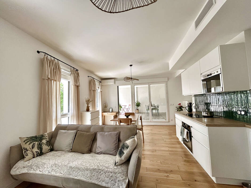 Appartement à MARSEILLE-8E