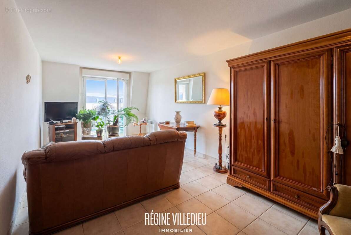 Appartement à TOURLAVILLE