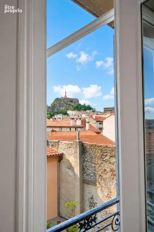 Appartement de caractère avec vue dégagée – Centre du Puy - photo 15