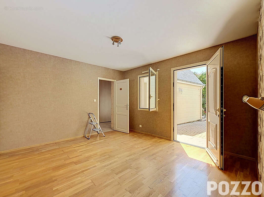 Maison 135m² F6 à vendre à Saint Pair sur Mer - Hangar 80m². terrain 900m² - photo 18