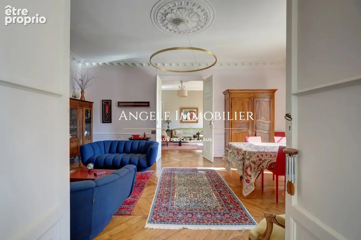 Écully. Idéalement située. Propriété de caractère fin XIXe avec piscine - photo 23