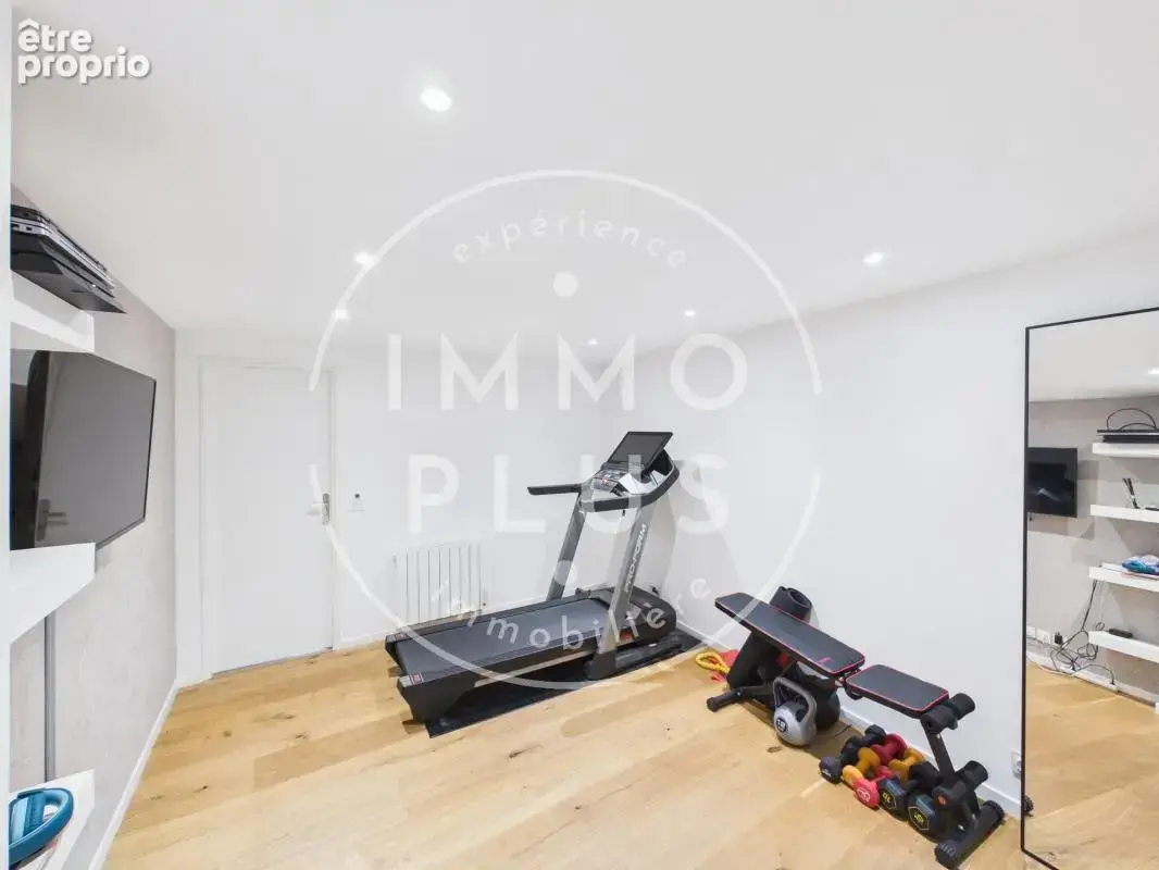 Vente - Maison - 7 pièces + cuisine - 210 m² - 799 000 € - - photo 11