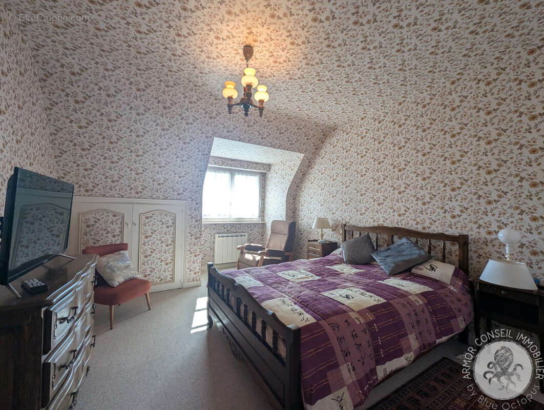 Maison à LANGUENAN
