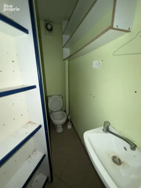 Local commercial de 40 m2   possibilité de transformation en appartement - photo 4