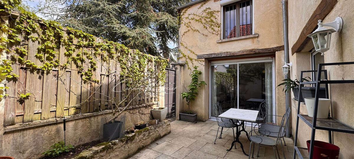 Maison à LE TREMBLAY-SUR-MAULDRE