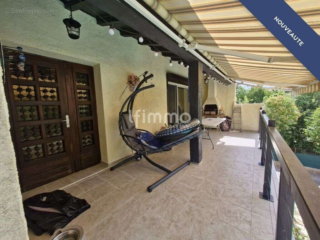Maison familiale 98m² avec piscine et grands garages – Montazels - photo 18