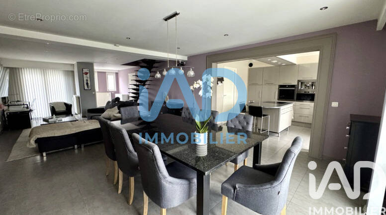 Photo 1 - Maison à VILLENEUVE-D'ASCQ