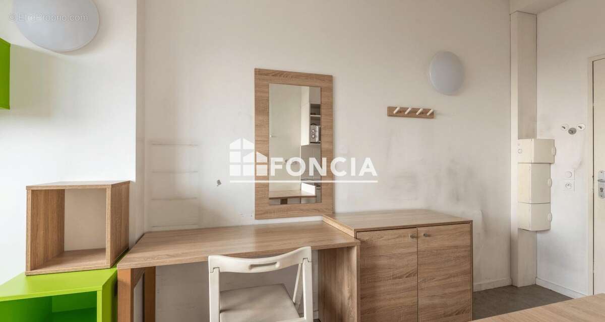 Caluire saint-clair – studio dernier etage avec place de parking  idéal investisseur - photo 5