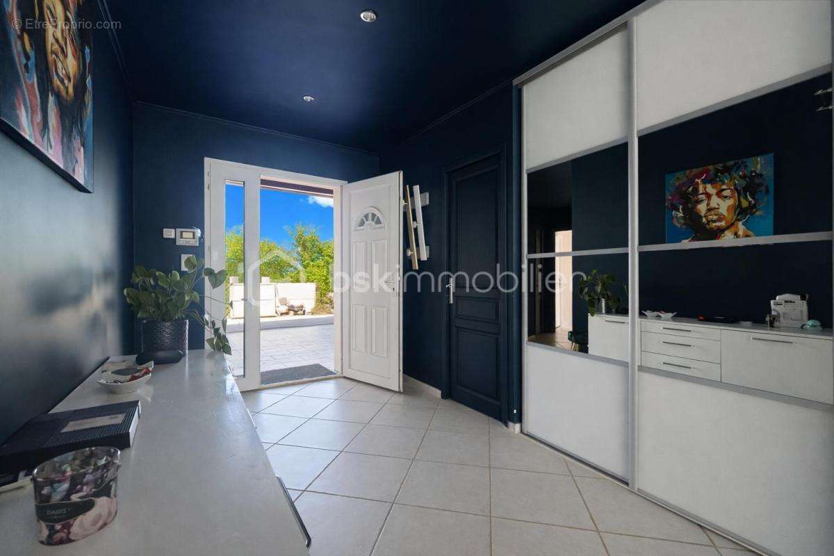 Exclusivité – villa d’architecte de plain-pied – 210 m² – un art de vivre entre lumière, volumes & élégance - photo 5