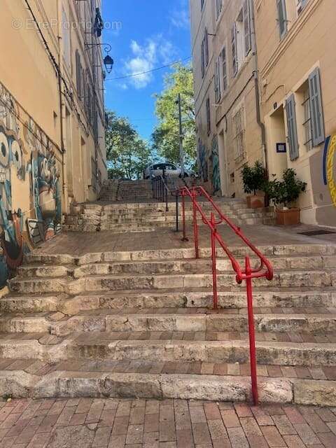 Appartement à MARSEILLE-2E