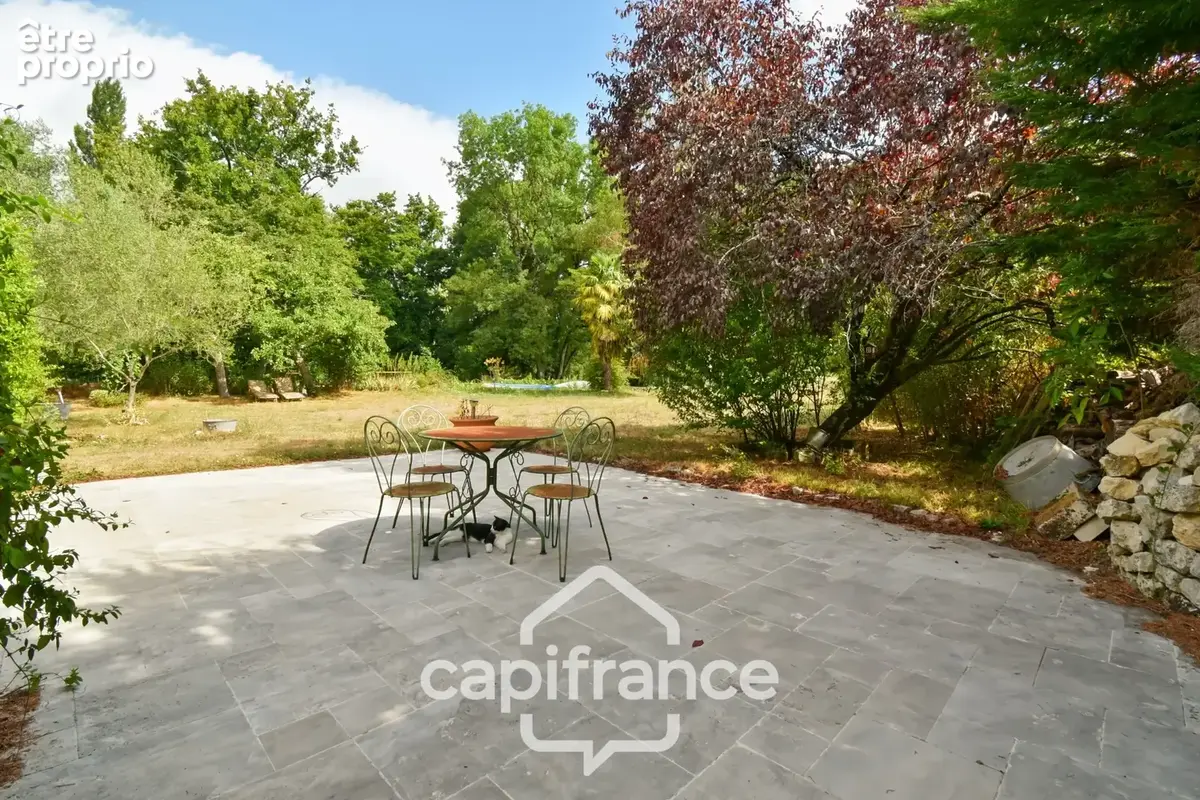 Maison de caractère à vendre 12 pièces SAINT SEVERIN SUR BOUTONNE (17) sur 4500m²de terrain arboré - photo 6