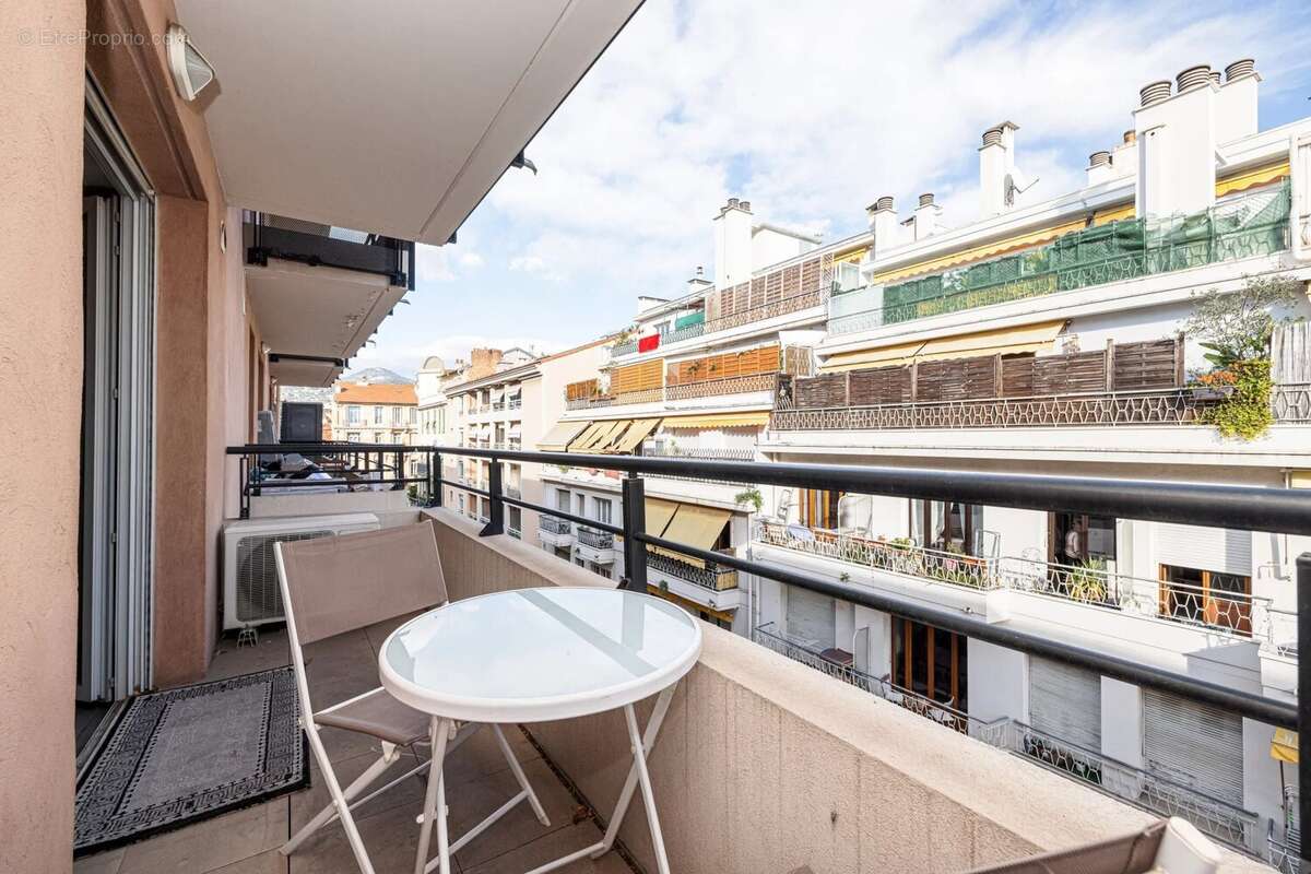 Appartement à NICE