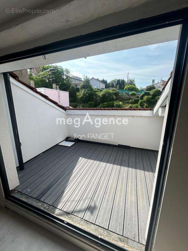 Appartement à SAINT-ETIENNE