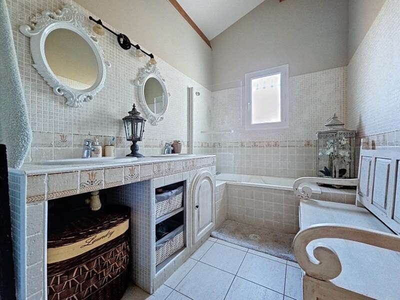 Appartement à MOUSSAN