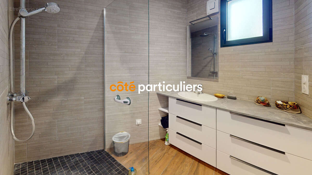 Saint Pair sur Mer, Plain-pied maison de ville 97m2 avec terrasse accès commerces a pieds - photo 7