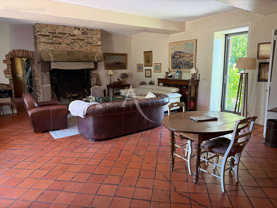 Maison à LA BOISSIERE-DES-LANDES