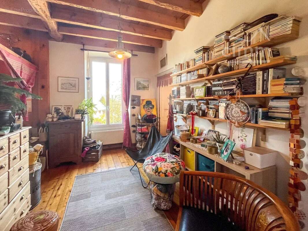 Maison à LA TERRASSE