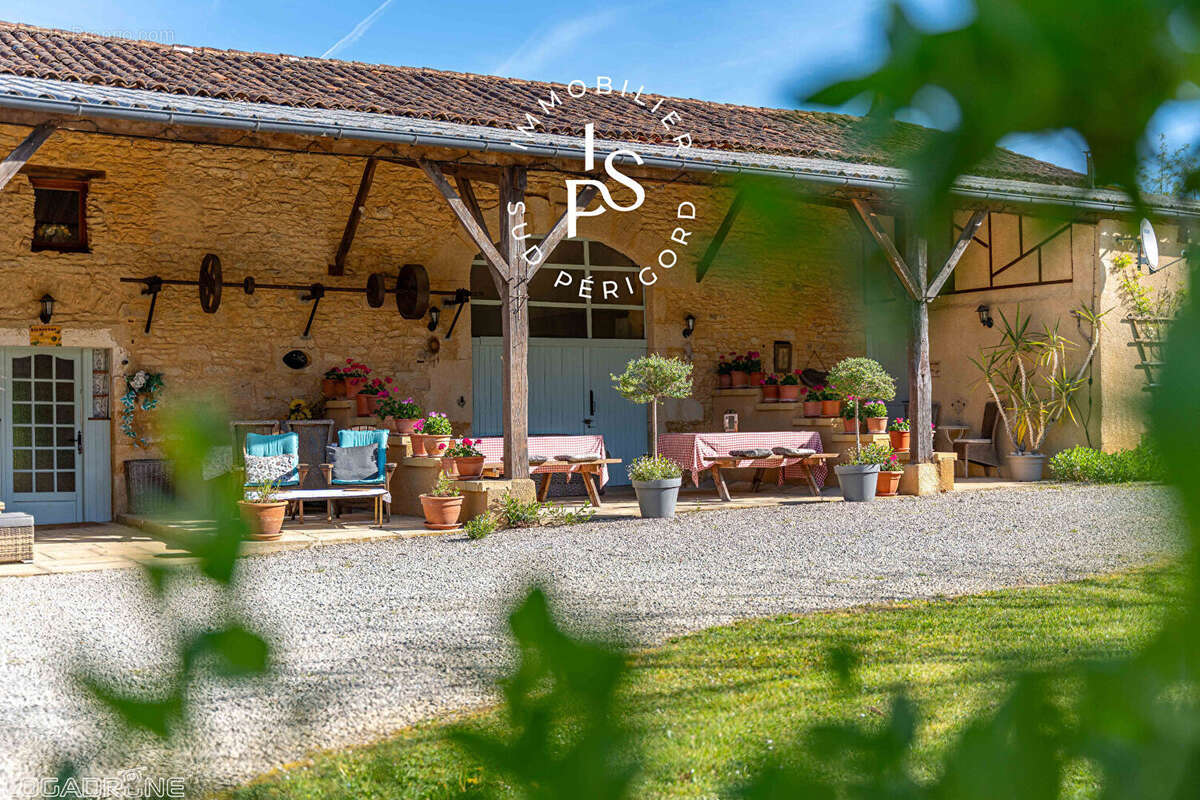 Manoir avec 3 Gîtes et 2 piscines, Villefranche du Perigord - photo 12