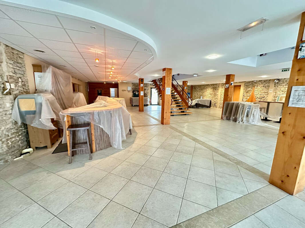 Commerce à SOULCE-CERNAY