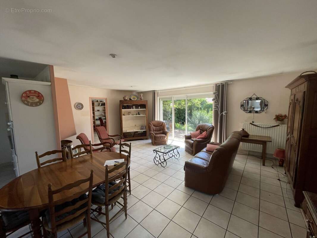 Maison 111 m² à Romans-Sur-Isere  - photo 6