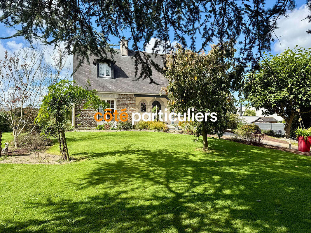 Maison à SAINT-SENIER-SOUS-AVRANCHES