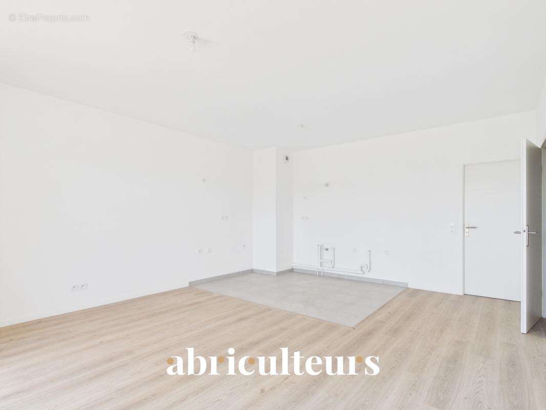 Appartement 5 pièces 91 m² – 4 chambres, 2 terrasses, 2 parkings – Colombes  - Allée Françoise Héritier - photo 4