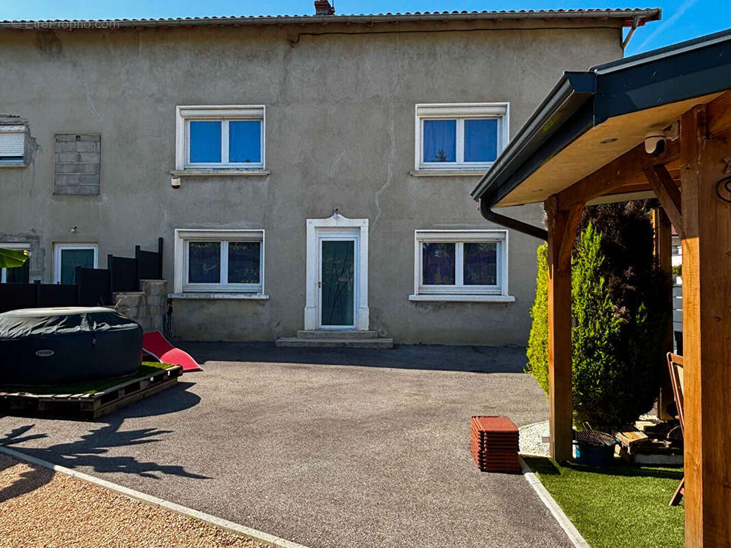 Maison à TIGNIEU-JAMEYZIEU