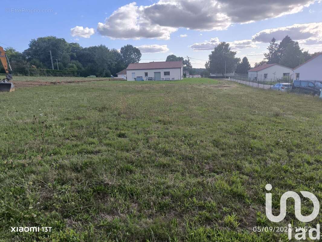 Photo 3 - Terrain à SAINT-JOUVENT