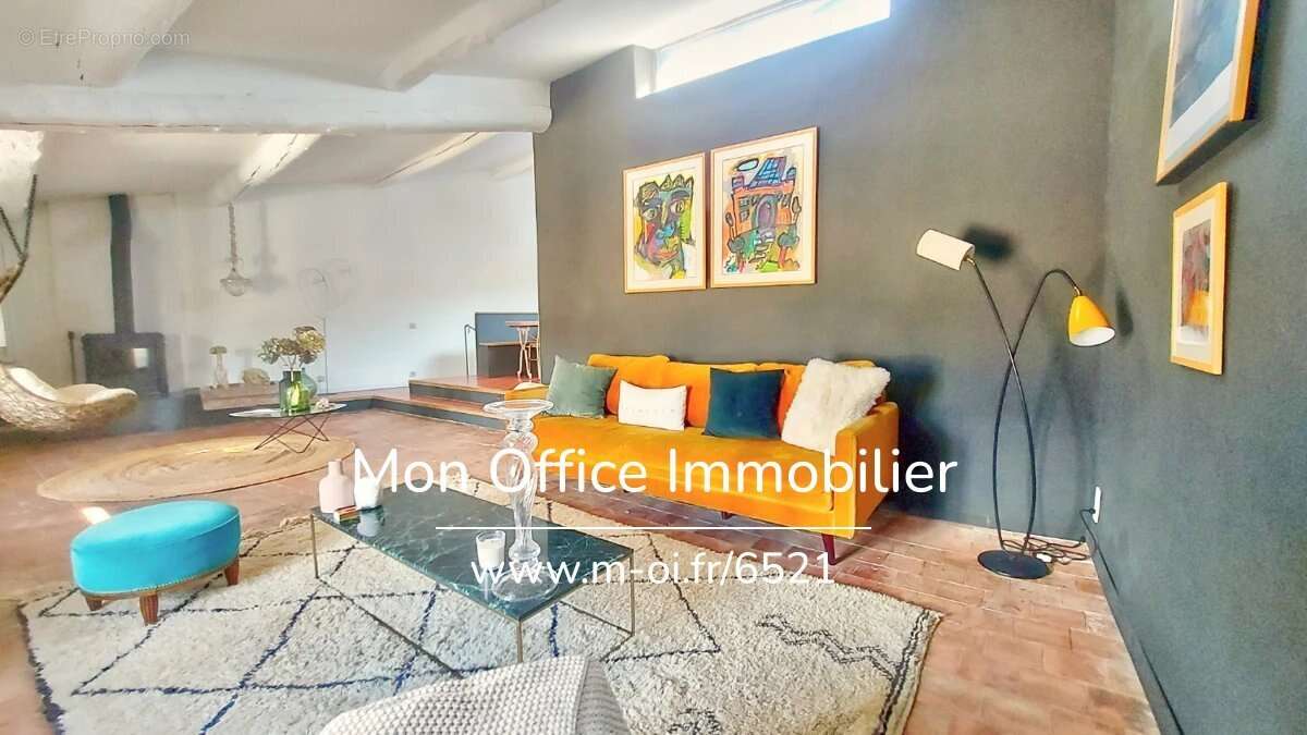 Maison à LOURMARIN