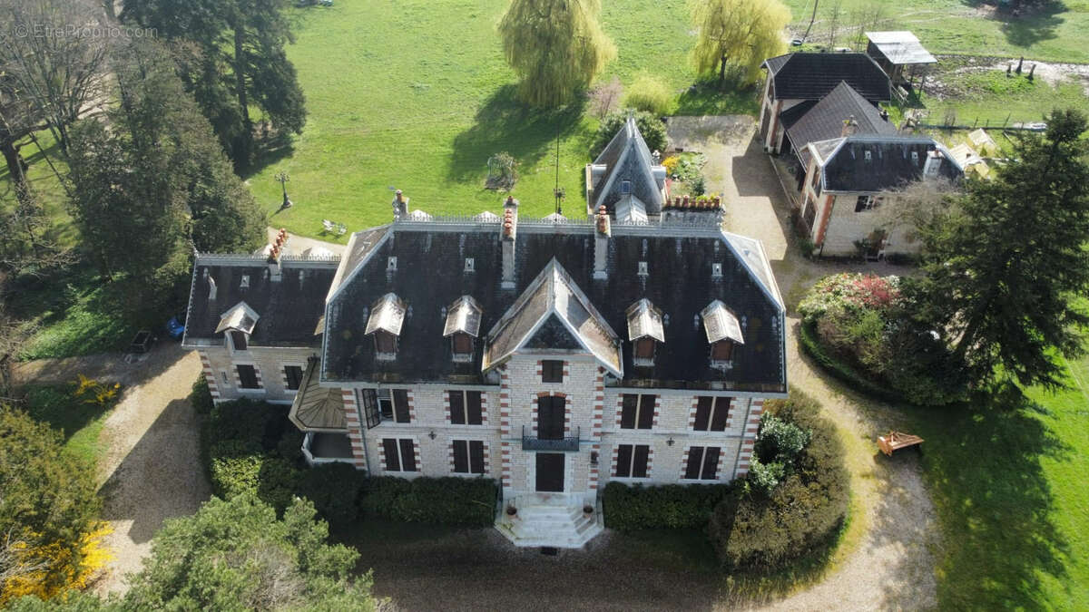 Maison à ASNANS-BEAUVOISIN