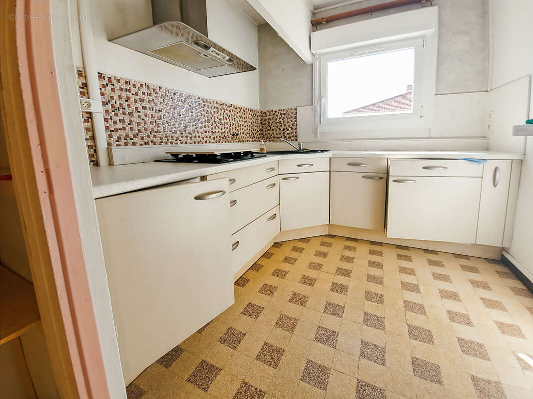 Appartement à SALON-DE-PROVENCE