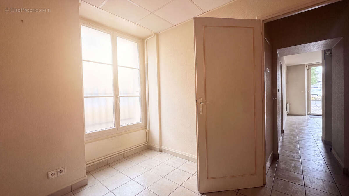 Appartement à VEIGNE