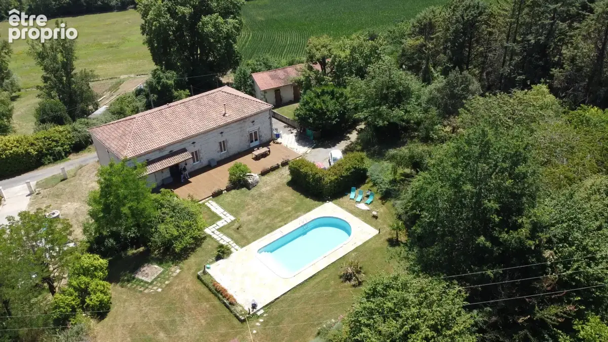 Maison à MADAILLAN