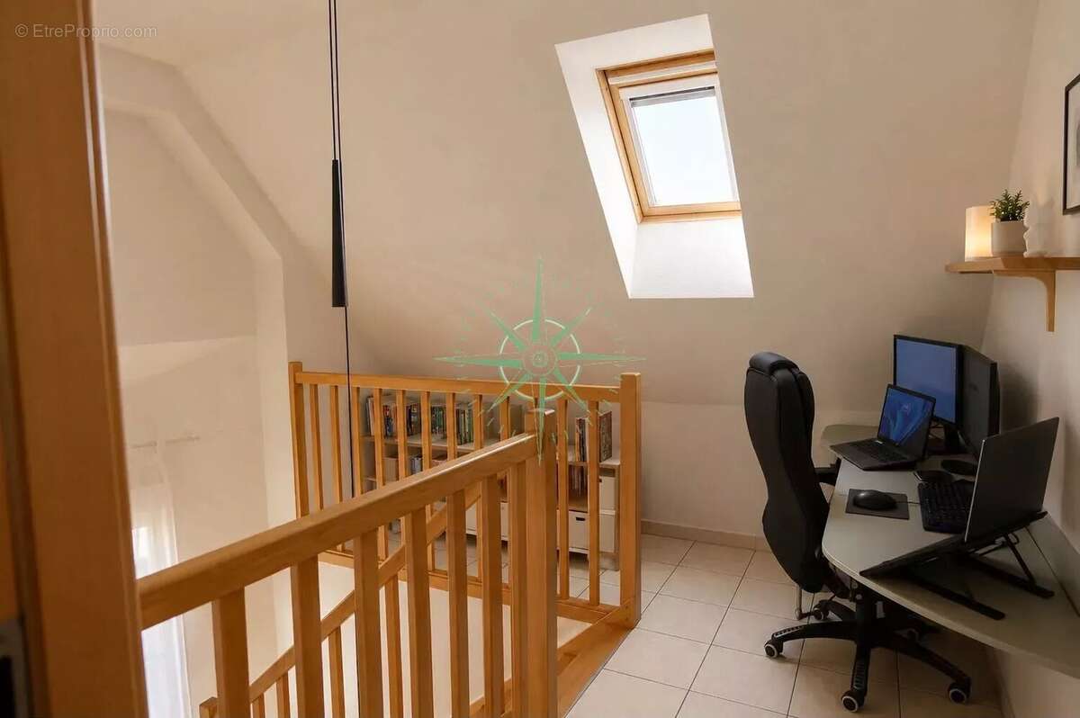 À VENDRE – Superbe duplex lumineux avec terrasse – Dernier étage – Garage + 3 parkings - photo 16