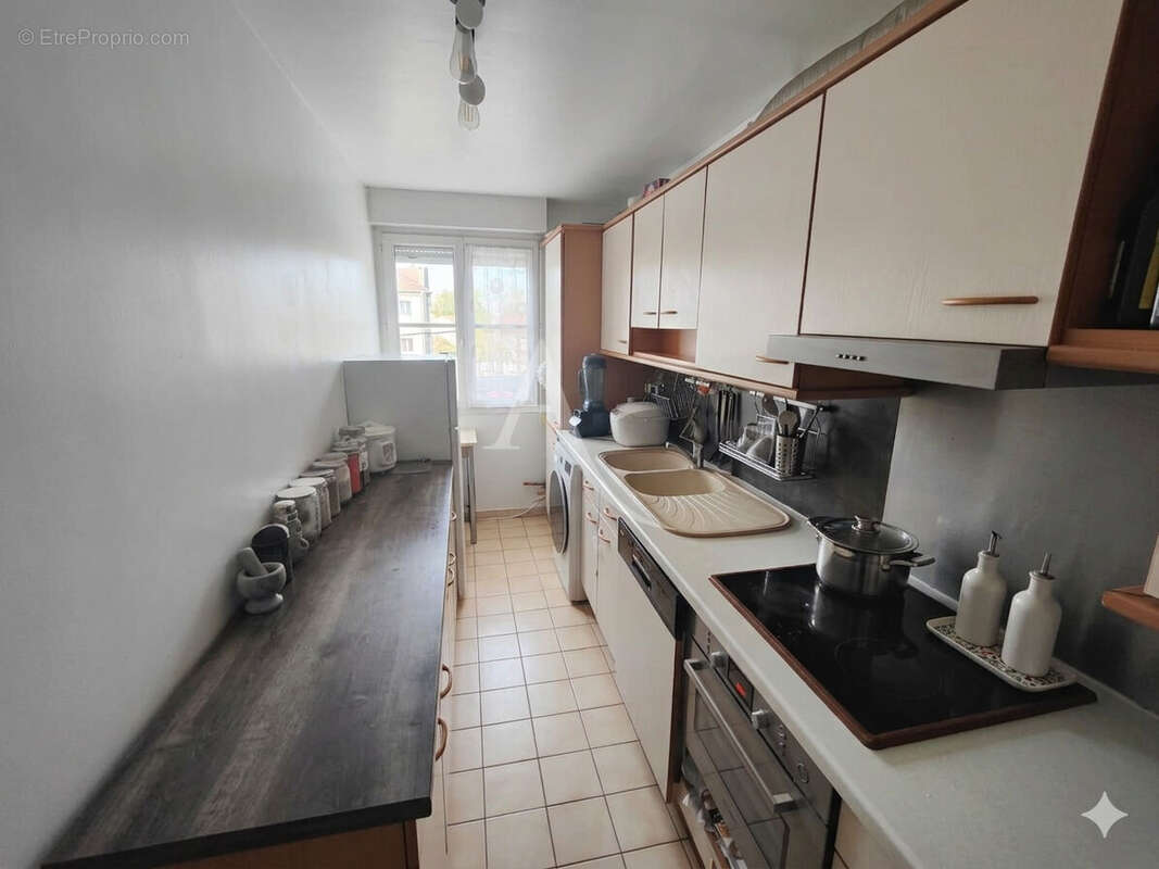 Appartement à BUSSY-SAINT-GEORGES