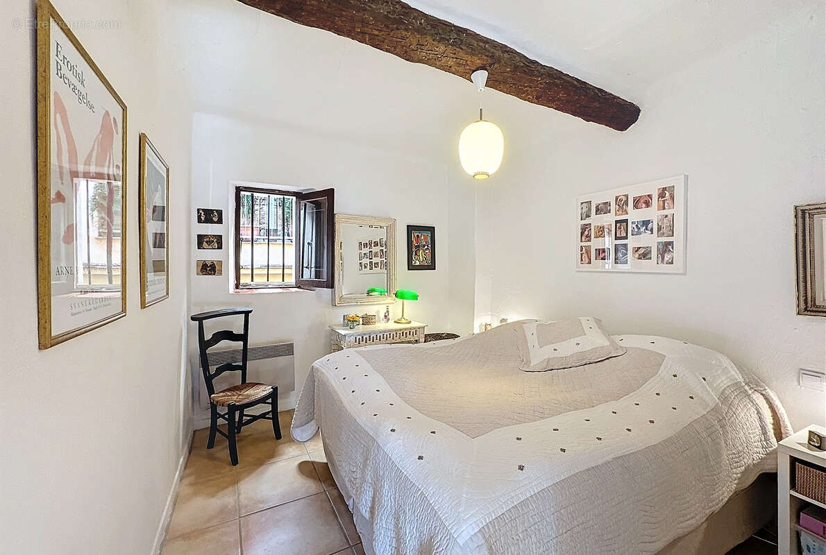 Maison de village de 175m2 avec terrasse. - photo 17