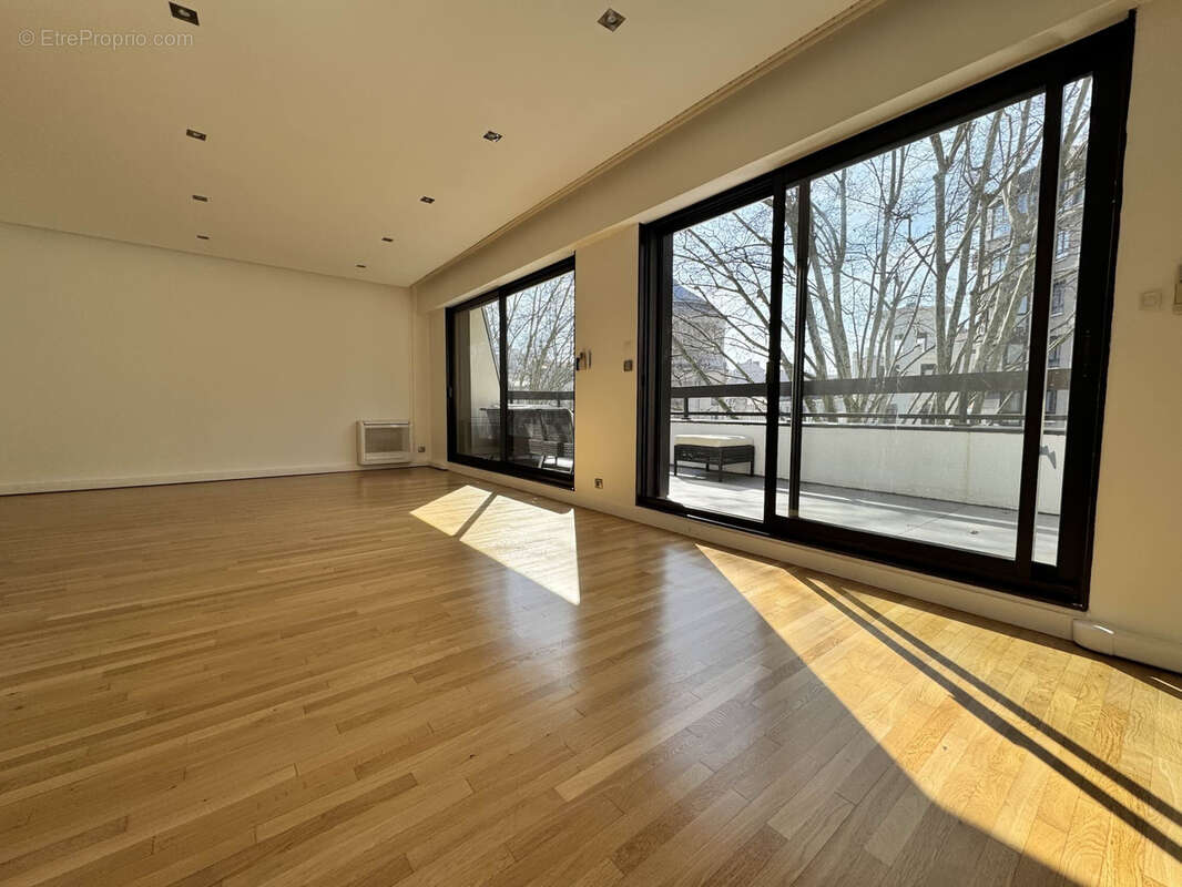 Appartement à LYON-6E