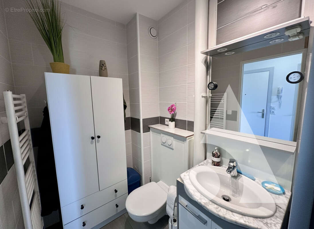 Appartement à LA CHAPELLE-SAINT-LUC