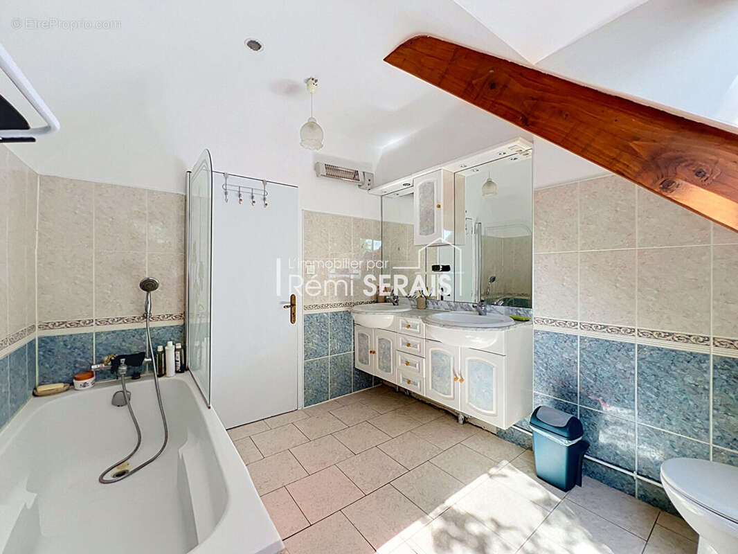 Propriété contemporaine  de caractère sur 5.8 hectares aux portes de Sées. - photo 12
