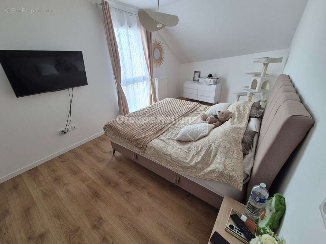 Appartement à GRISY-LES-PLATRES